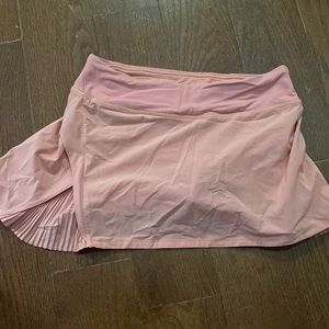 Lululemon skirt in perfect condition